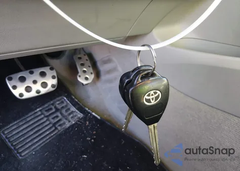 2010 Toyota Camry Se/Le/Xle z USA, uszkodzony, nr VIN 4T1BF3EK3AU522940